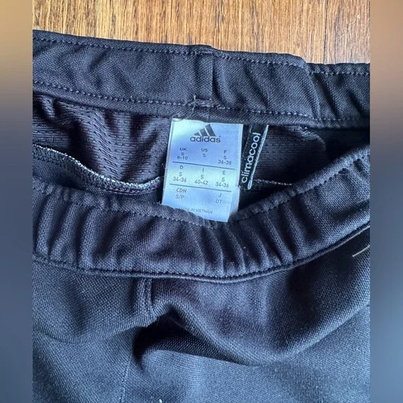 Adidas men’s track pants - Picture 2 of 2